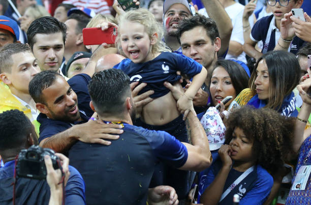 抱有如此深 抱有如此深