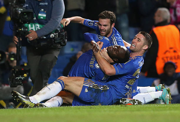 巧妙地通过 巧妙地通过